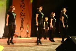 Увеличить: выступление на концерте 28 ноября 2009 г - 5 лет школе ирландского танца FireDance